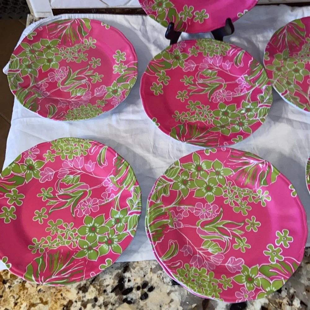 Set of 8 Lilly Pulitzer pink & green floral print plates